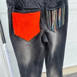 Chic Black Wide Leg Jeans with Red and Multicolor Pockets